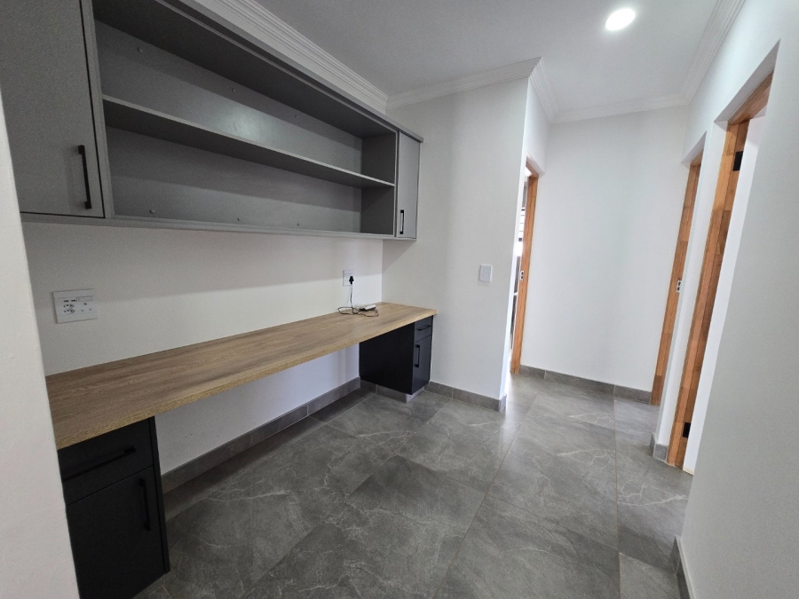 3 Bedroom Property for Sale in Van Der Hoff Park North West
